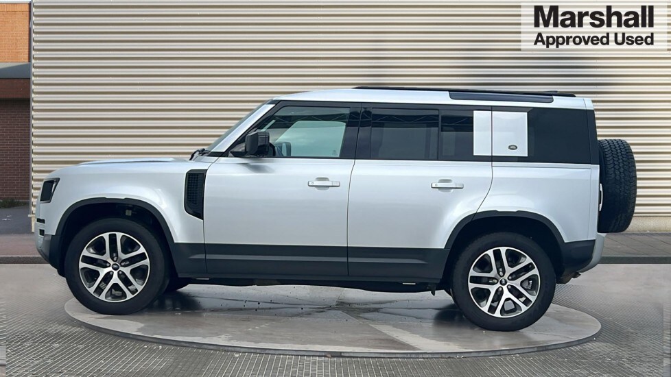 Used Land Rover Defender 2020 for sale - 76623399: Photo 6