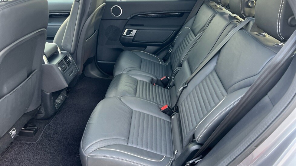 Used Land Rover Discovery 2023 for sale - 76851196: Photo 14