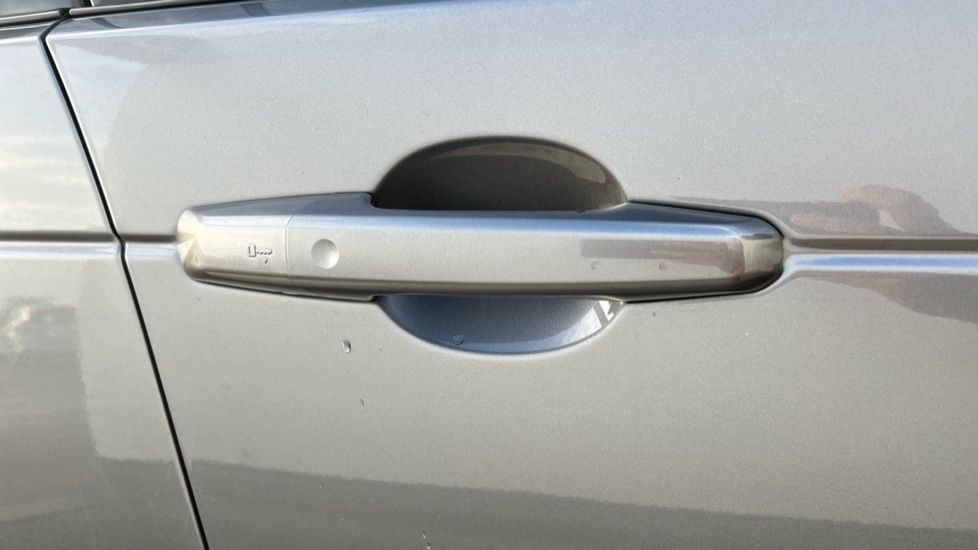 Used Land Rover Discovery 2023 for sale - 76851196: Photo 38