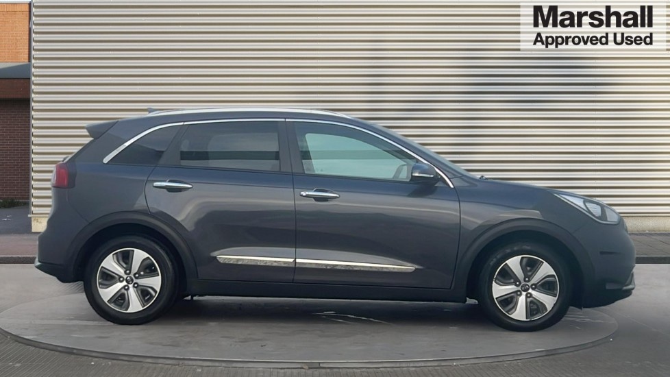 Used Kia Niro 2017 for sale - 76942915: Photo 2