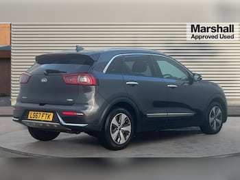 Used Kia Niro 2017 for sale - 76942915: Photo
