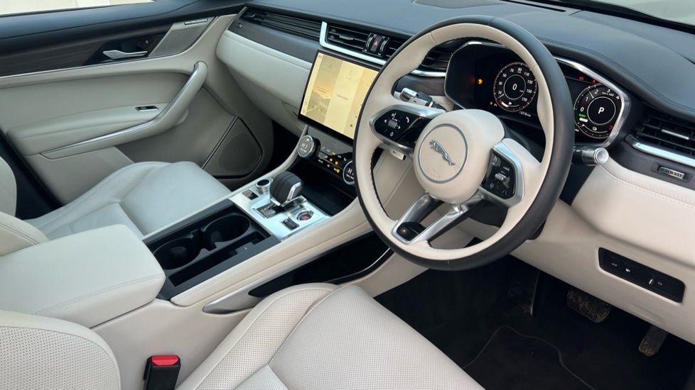 Used Jaguar F-Pace 2021 for sale - 77025542: Photo 9