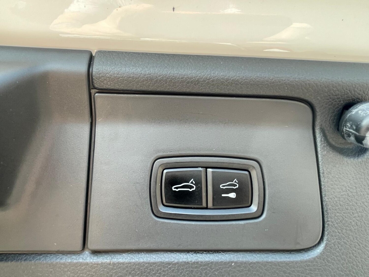 Vehicle 44