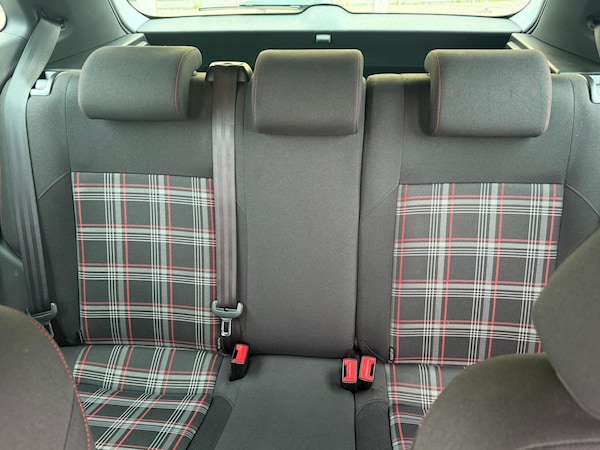 Used Volkswagen Polo 2015 for sale - 76038270: Photo 28