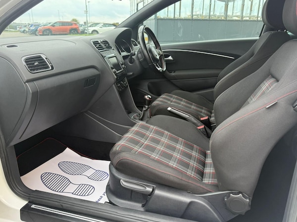 Used Volkswagen Polo 2015 for sale - 76038270: Photo 30