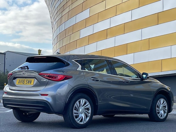 Used Infiniti Q30 2016 for sale - 76172723: Photo 10