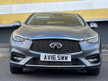 Used Infiniti Q30 2016 for sale - 76172723: Photo 2