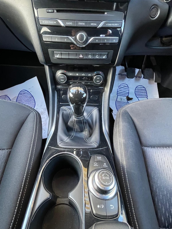 Used Infiniti Q30 2016 for sale - 76172723: Photo 33