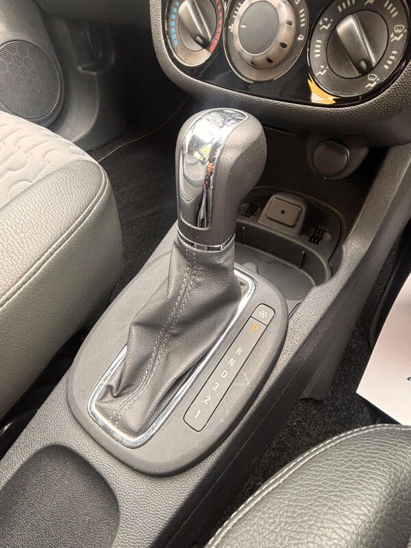 Used Vauxhall Corsa 2013 for sale - 76092255: Photo 20