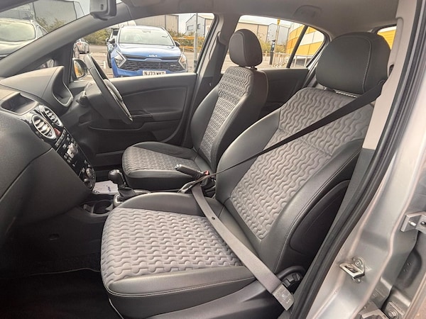 Used Vauxhall Corsa 2013 for sale - 76092255: Photo 31