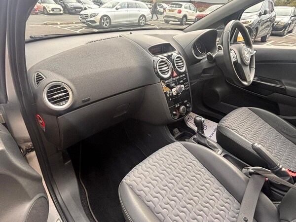 Used Vauxhall Corsa 2013 for sale - 76092255: Photo 32