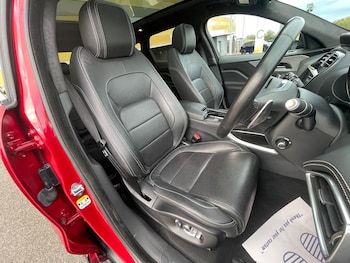 Used Jaguar F-Pace 2019 for sale - 75559100: Photo