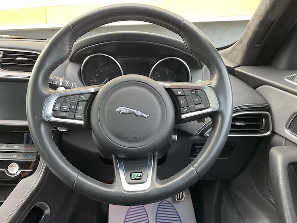 Used Jaguar F-Pace 2019 for sale - 75559100: Photo 9
