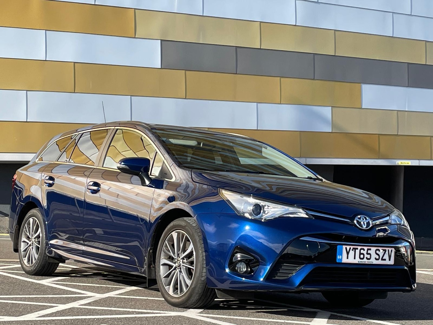 Used Toyota Avensis 2015 for sale - 76172727: Photo 12