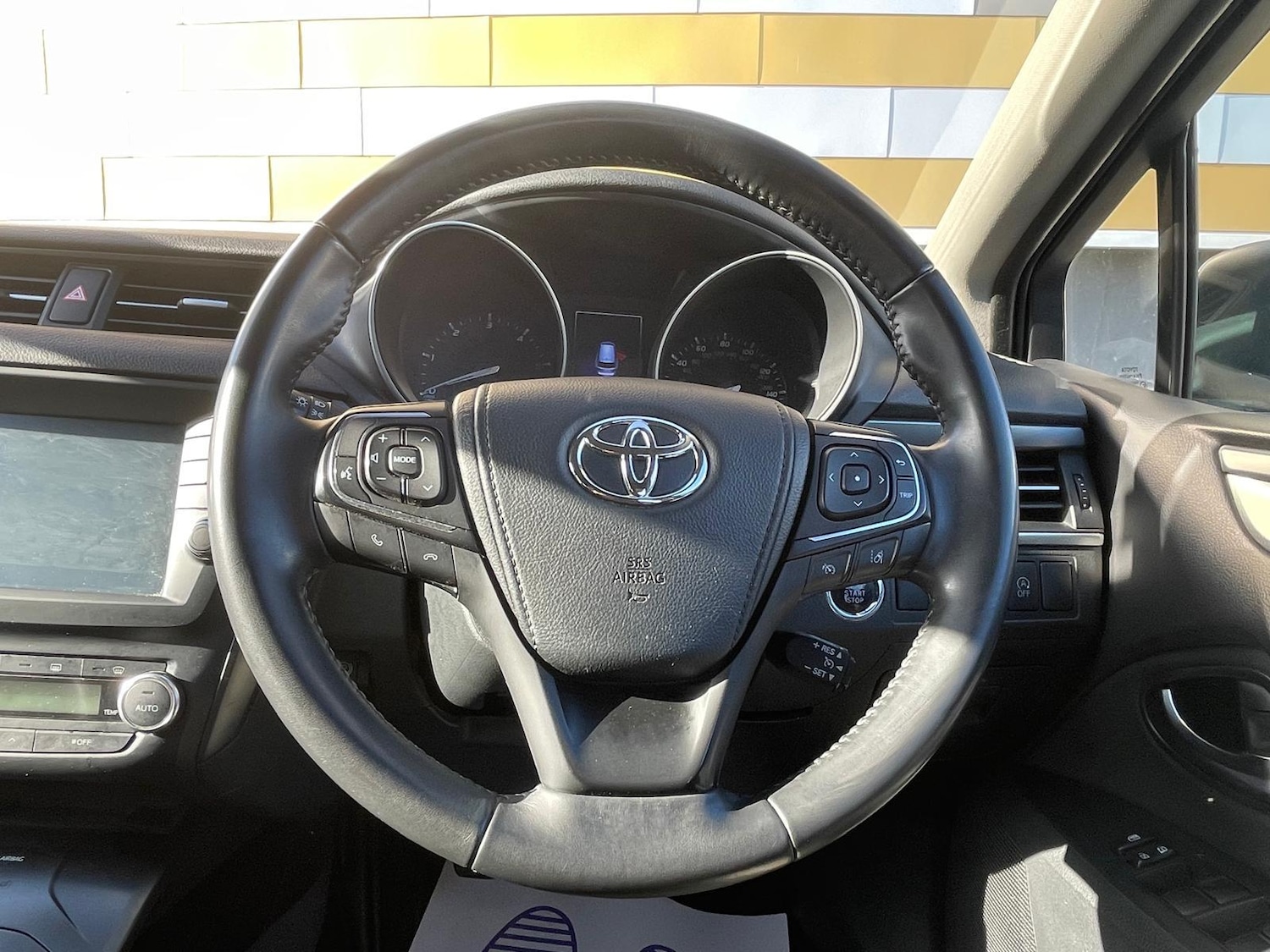 Used Toyota Avensis 2015 for sale - 76172727: Photo 25