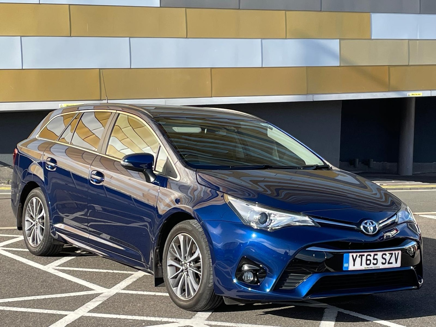 Used Toyota Avensis 2015 for sale - 76172727: Photo 34
