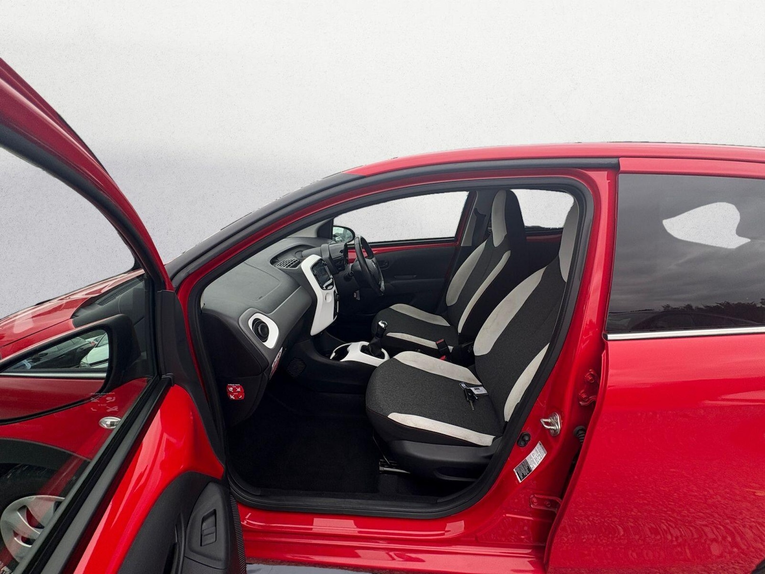 Used Citroen C1 2021 for sale - 76399052: Photo 15