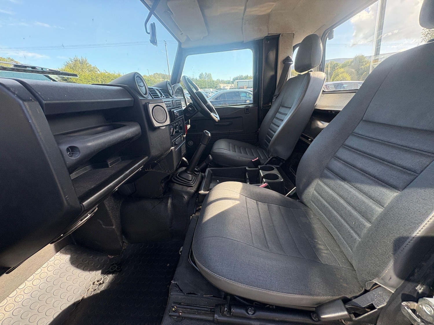 Used Land Rover Defender 110 2012 for sale - 76398594: Photo 10