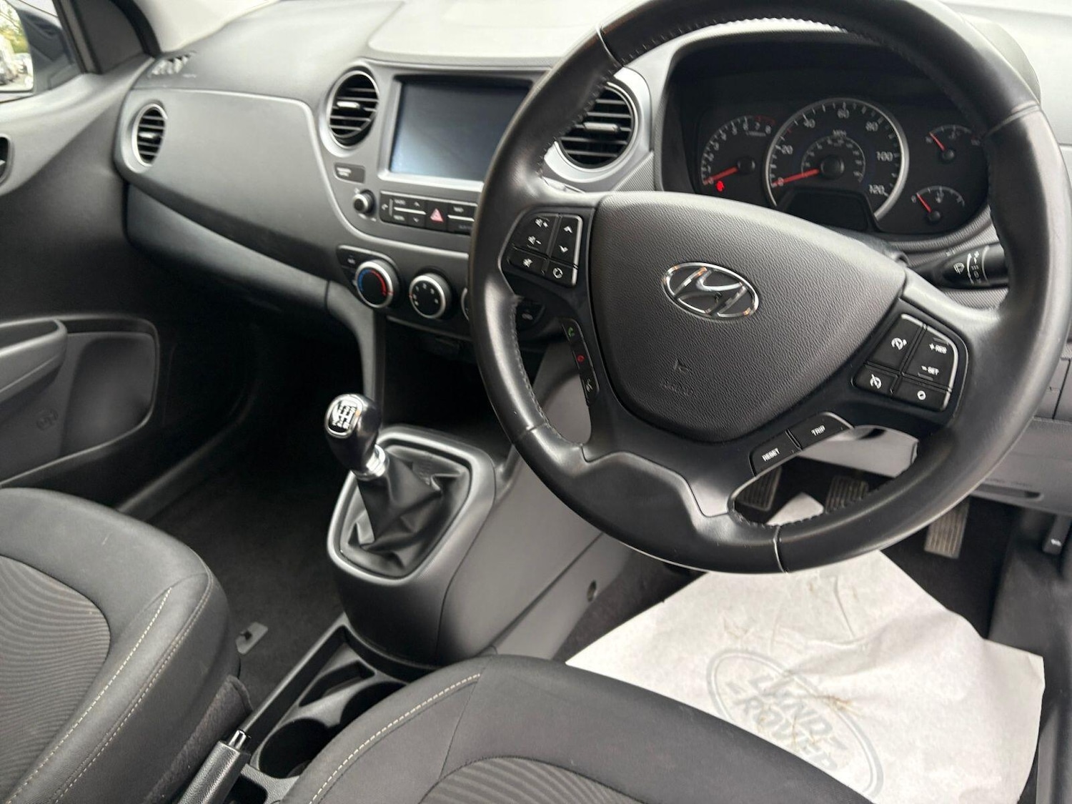 Used Hyundai i10 2019 for sale - 76996412: Photo 10