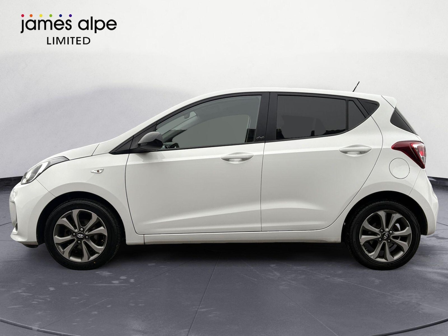 Used Hyundai i10 2019 for sale - 76996412: Photo 3