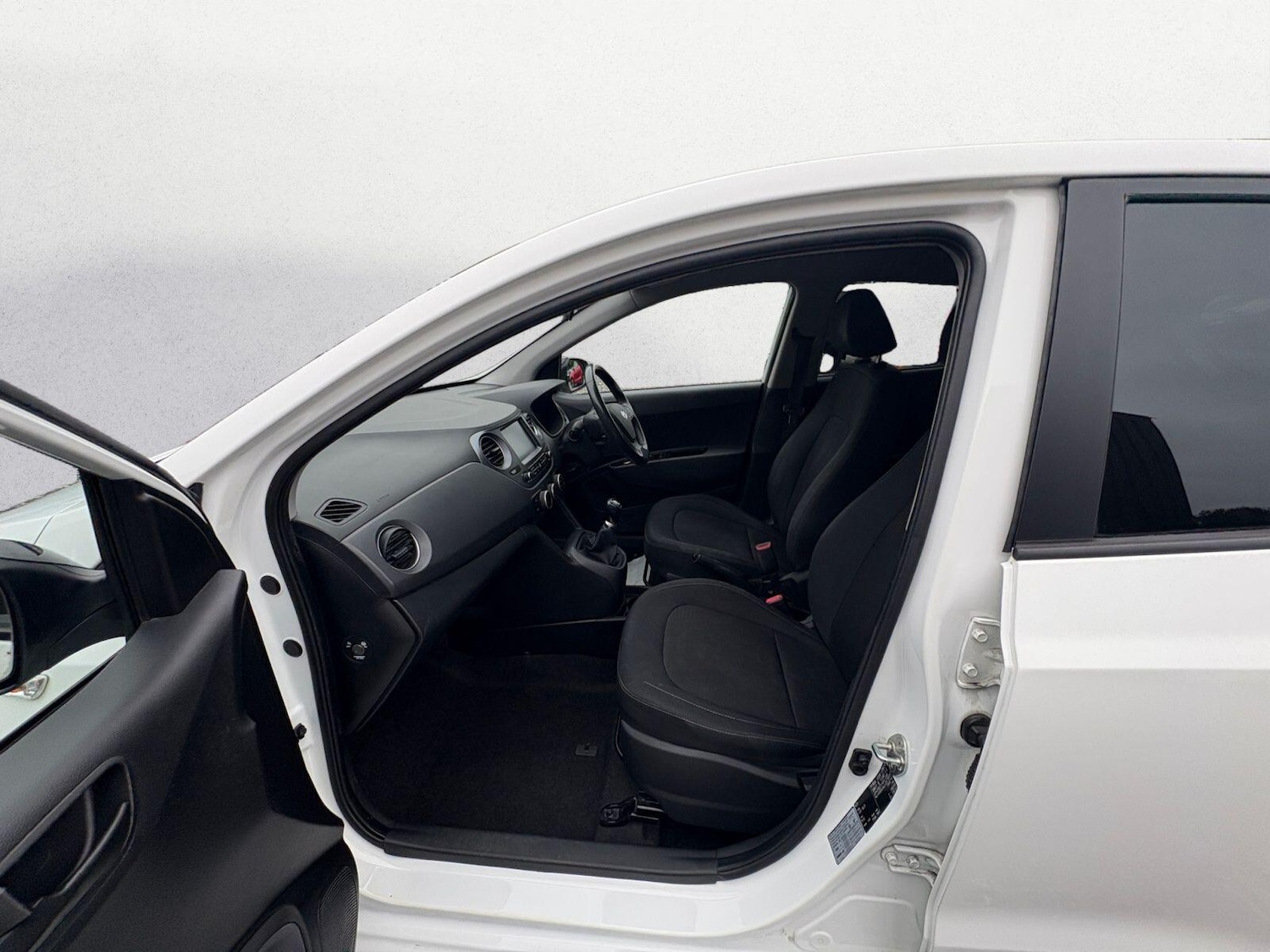 Used Hyundai i10 2019 for sale - 76994264: Photo 15