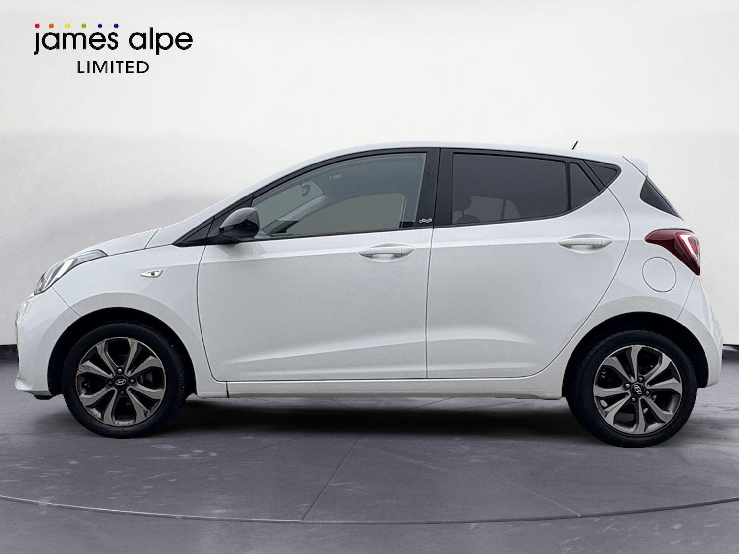 Used Hyundai i10 2019 for sale - 76994264: Photo 3