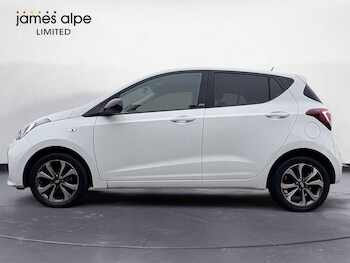 Used Hyundai i10 2019 for sale - 76994264: Photo