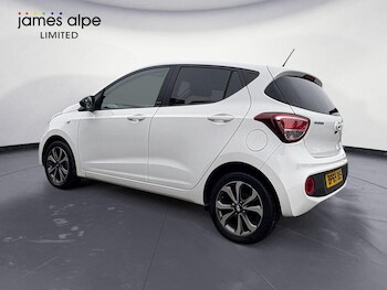Used Hyundai i10 2019 for sale - 76994264: Photo