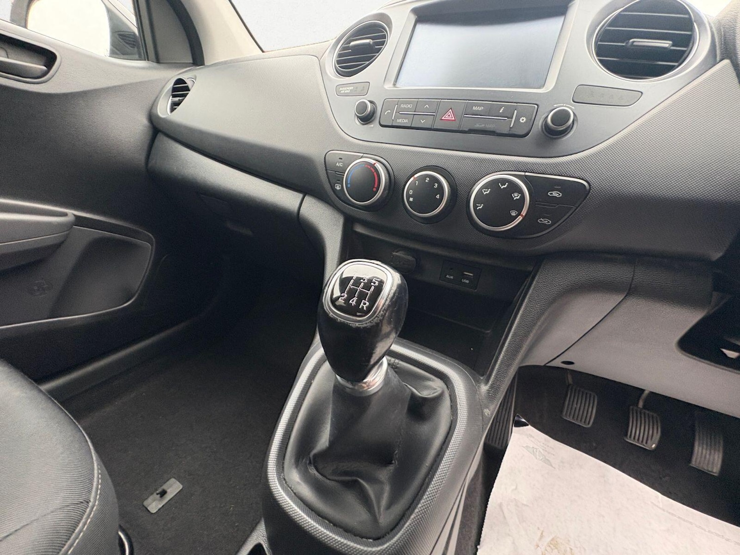 Used Hyundai i10 2019 for sale - 76398386: Photo 11