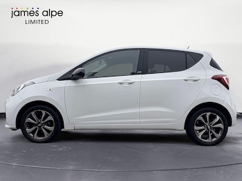 Used Hyundai i10 2019 for sale - 76398386: Photo