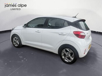 Used Hyundai i10 2023 for sale - 78319618: Photo