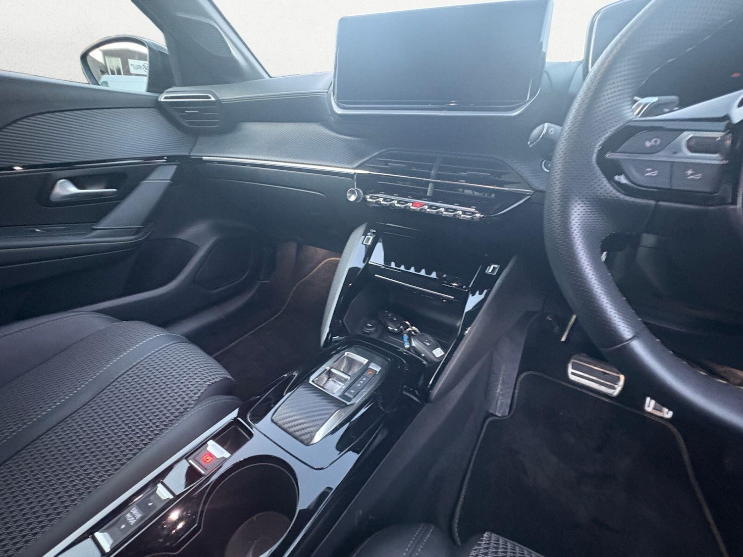 Used Peugeot 208 2022 for sale - 77120311: Photo 11