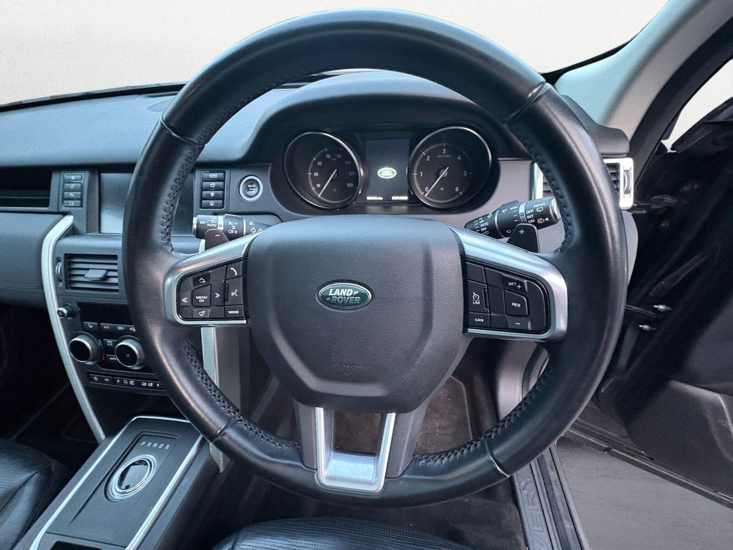 Used Land Rover Discovery Sport 2018 for sale - 77305795: Photo 12