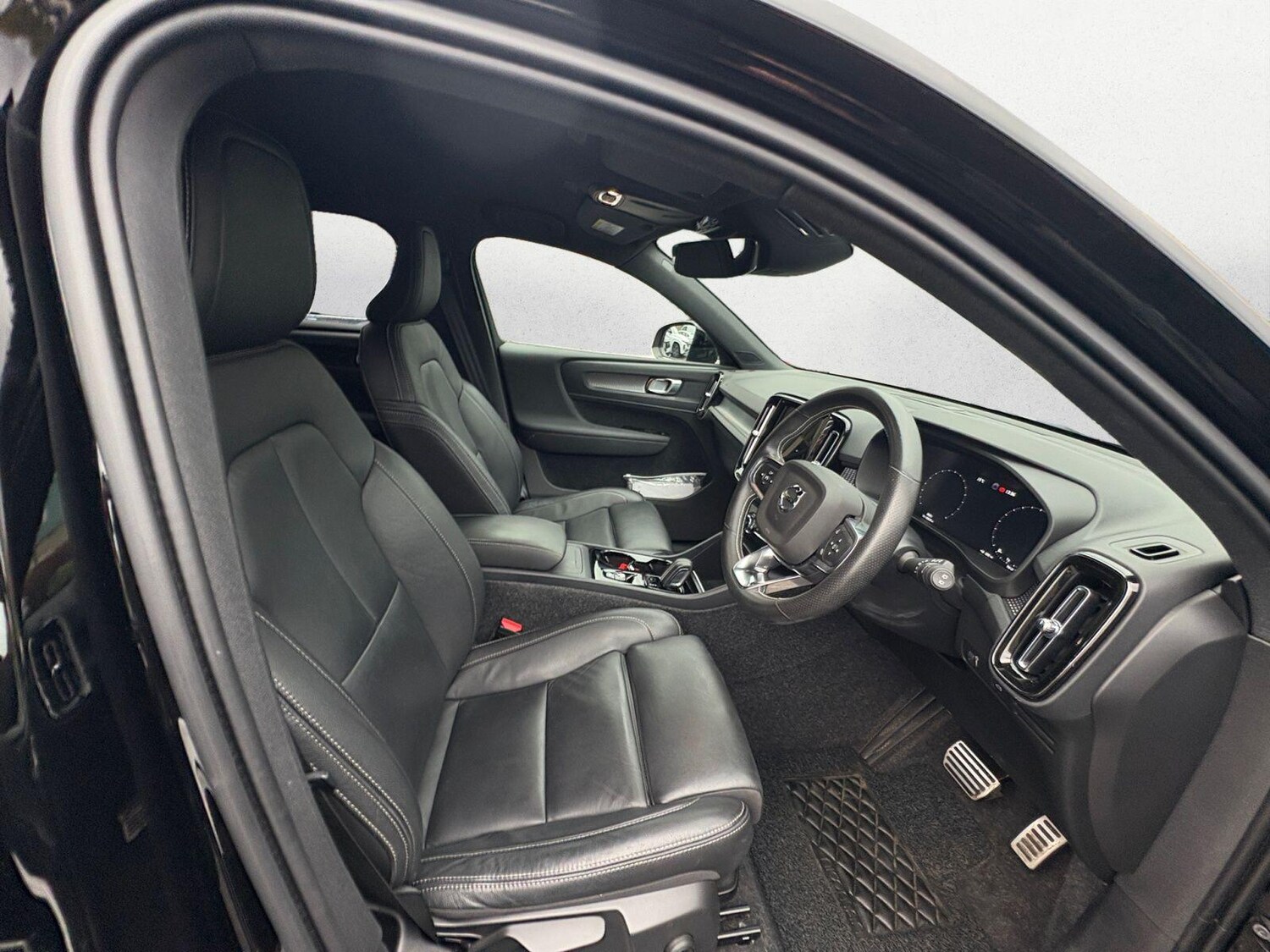 Used Volvo XC40 2020 for sale - 76484573: Photo 9