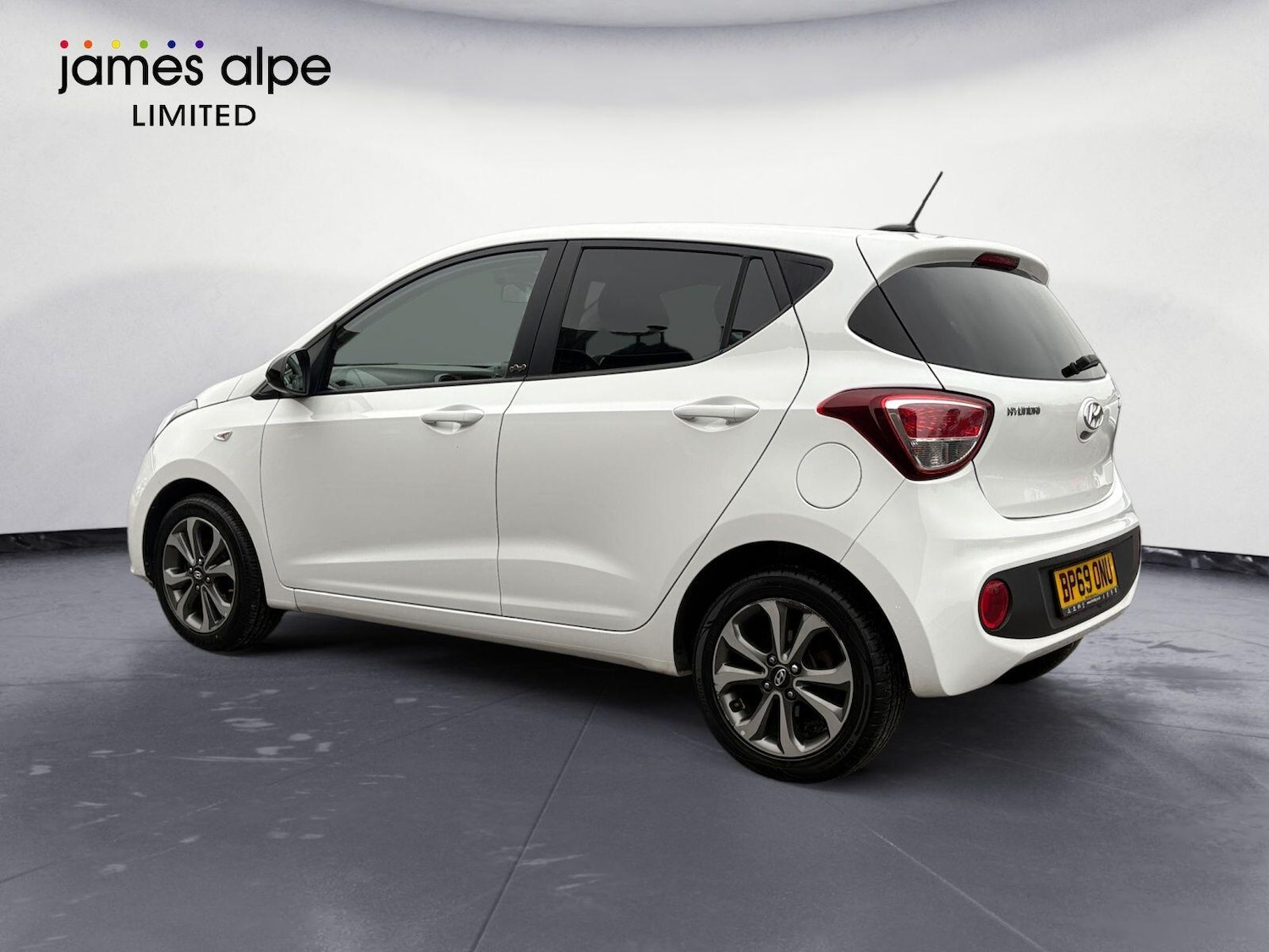 Used Hyundai i10 2019 for sale - 76398855: Photo 4