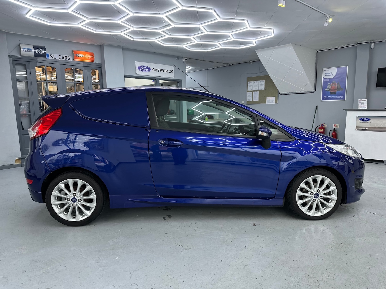 Used Ford Fiesta 2017 for sale - 77418419: Photo 8