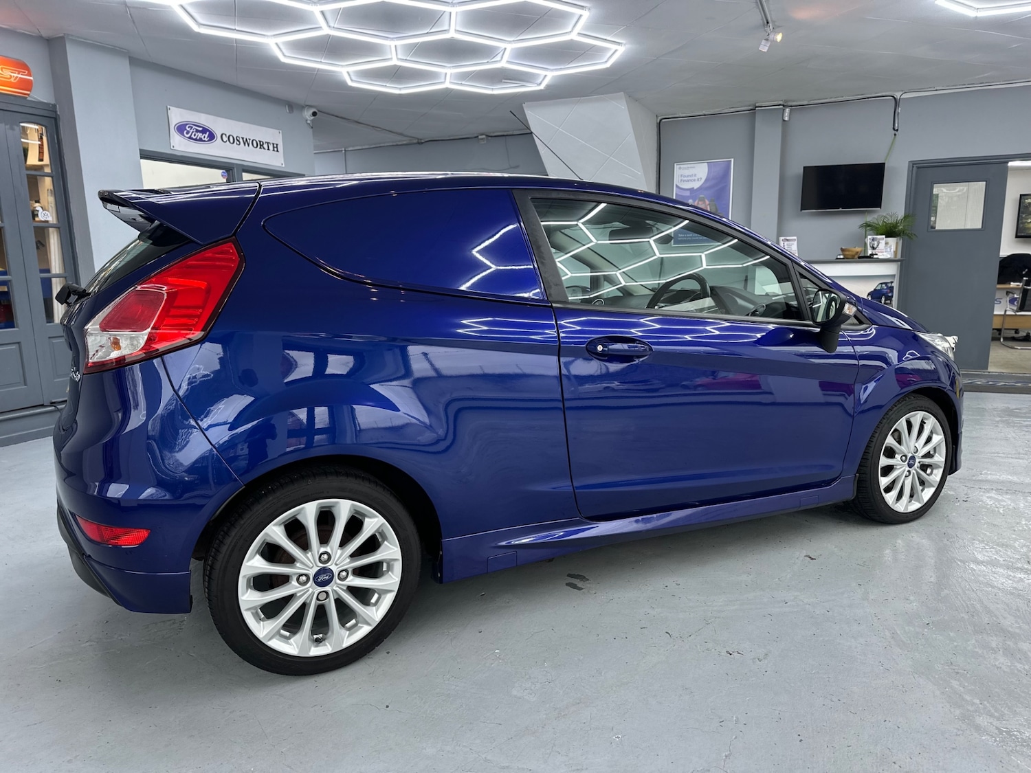 Used Ford Fiesta 2017 for sale - 77418419: Photo 9