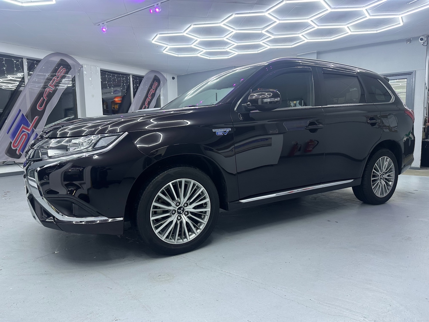 Used Mitsubishi Outlander 2021 for sale - 76782770: Photo 1