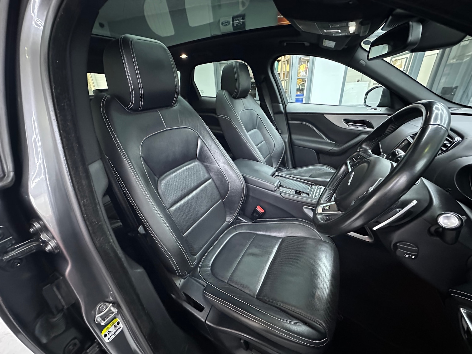 Used Jaguar F-Pace 2018 for sale - 77326252: Photo 15