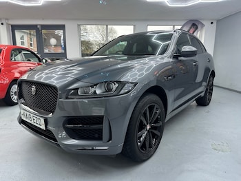 Used Jaguar F-Pace 2018 for sale - 77326252: Photo