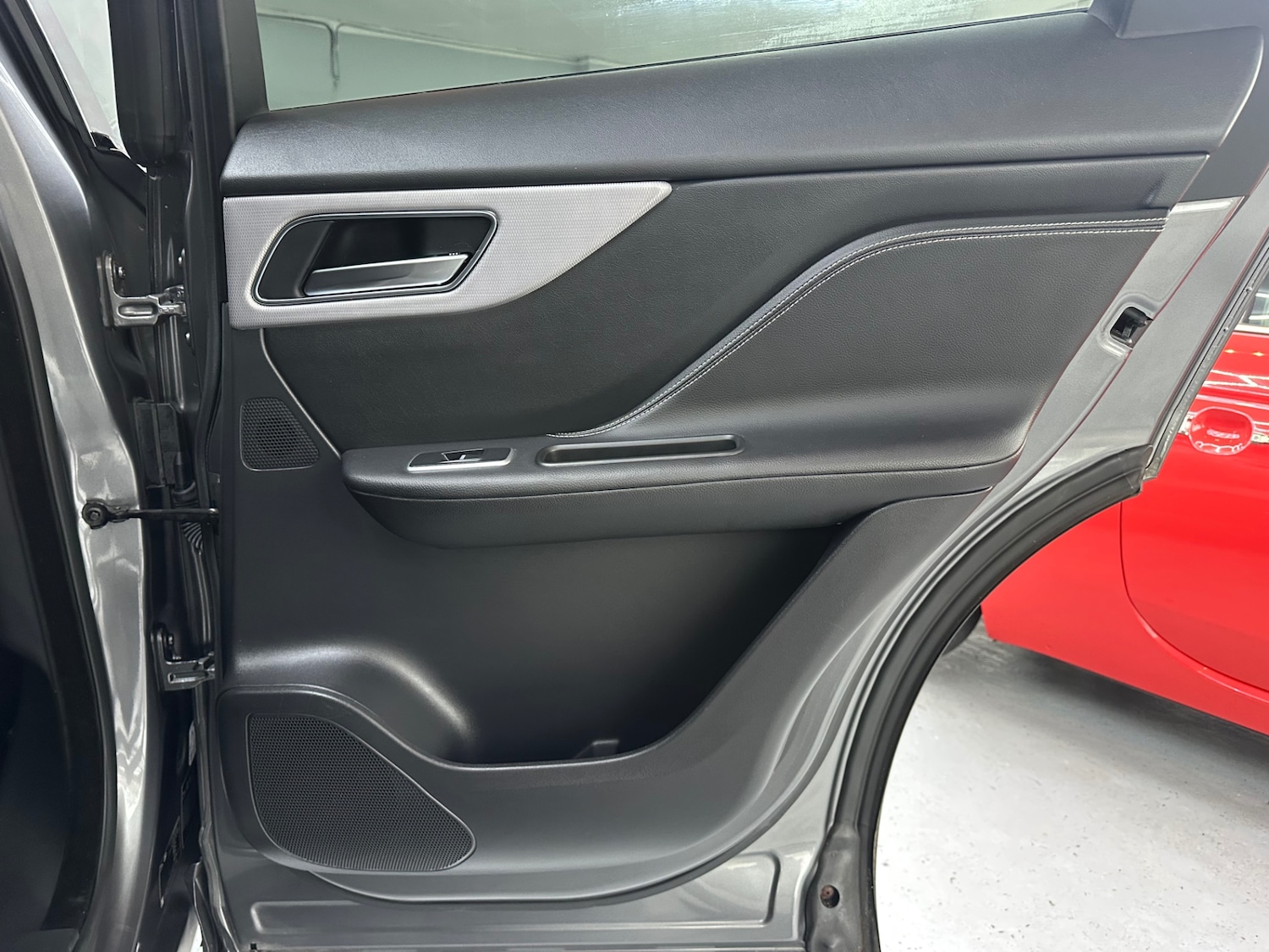 Used Jaguar F-Pace 2018 for sale - 77326252: Photo 21