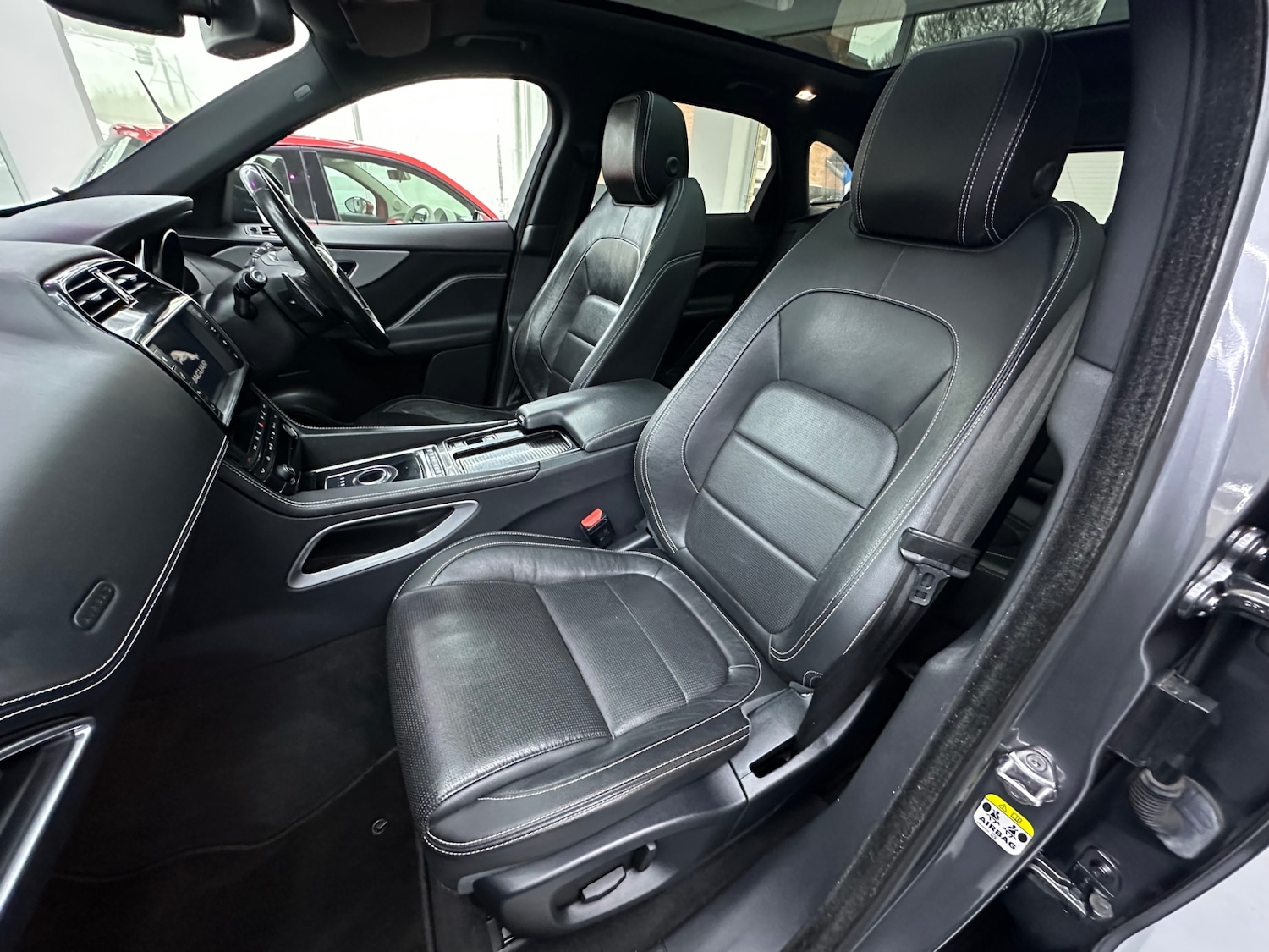 Used Jaguar F-Pace 2018 for sale - 77326252: Photo 29