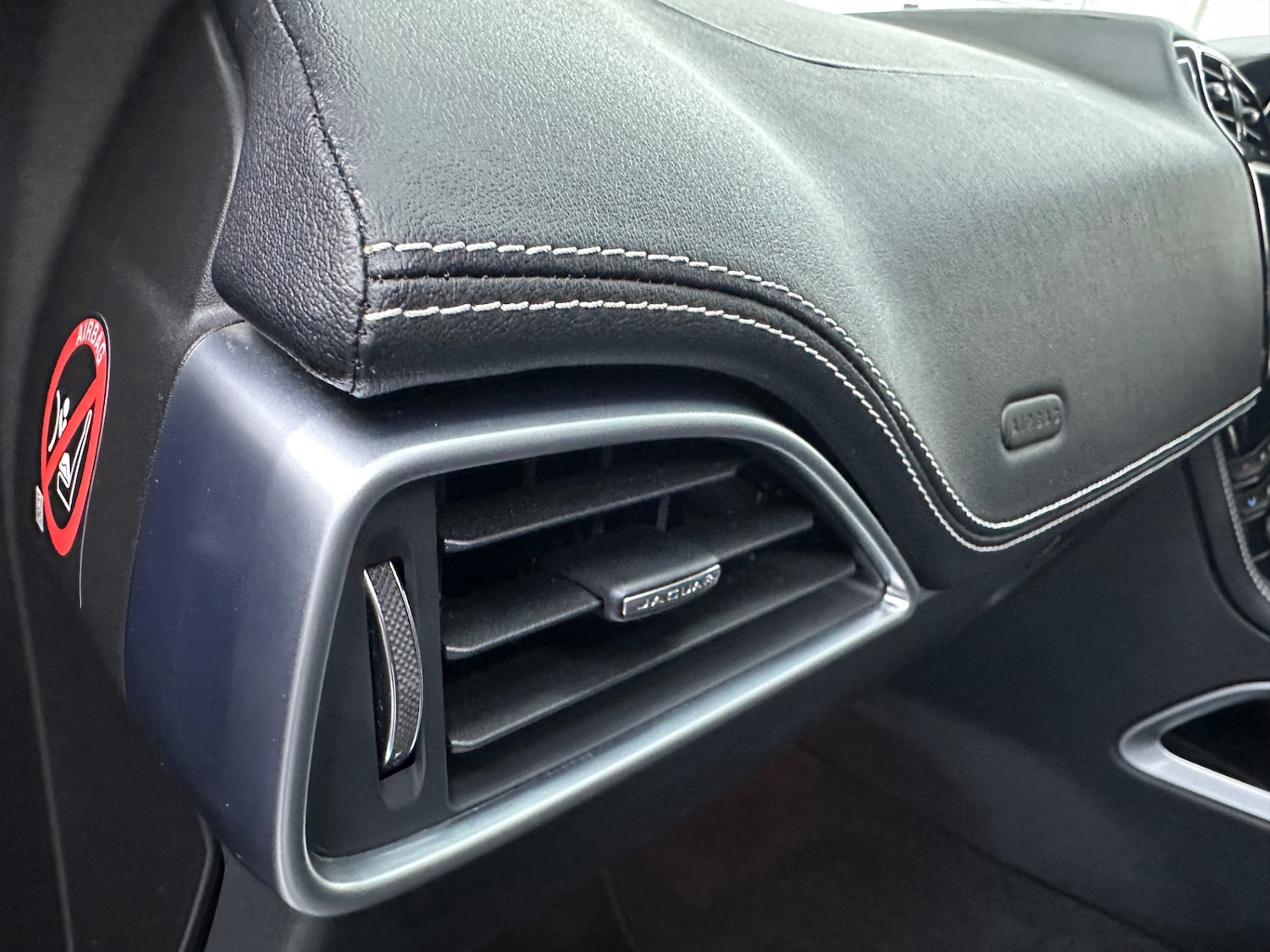 Used Jaguar F-Pace 2018 for sale - 77326252: Photo 32