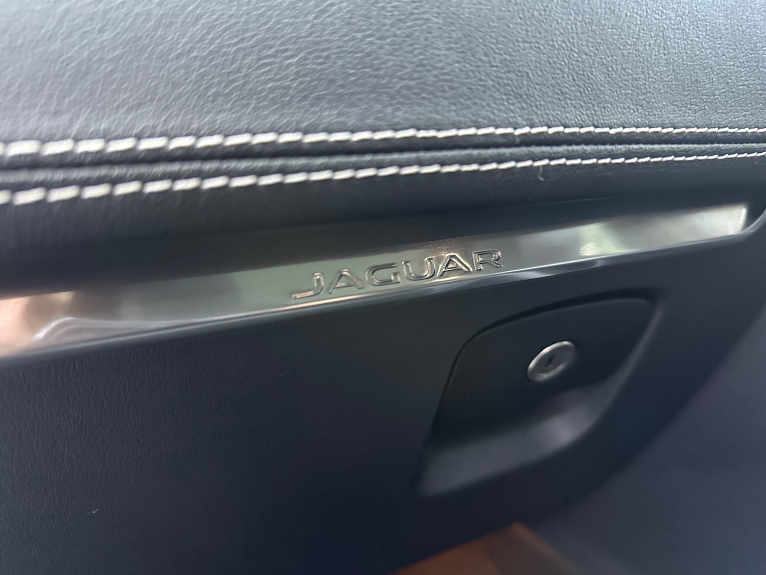 Used Jaguar F-Pace 2018 for sale - 77326252: Photo 35