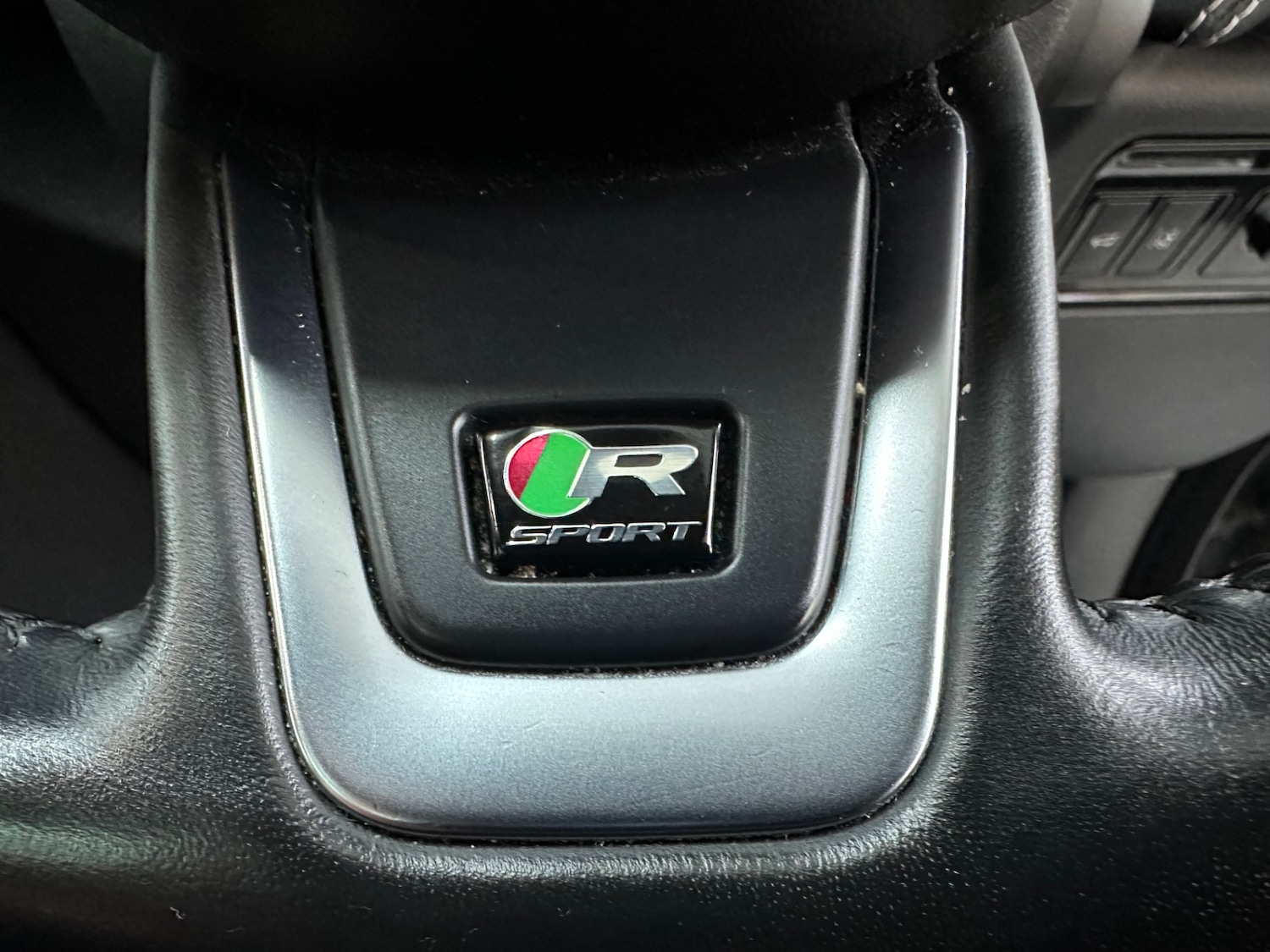 Used Jaguar F-Pace 2018 for sale - 77326252: Photo 42