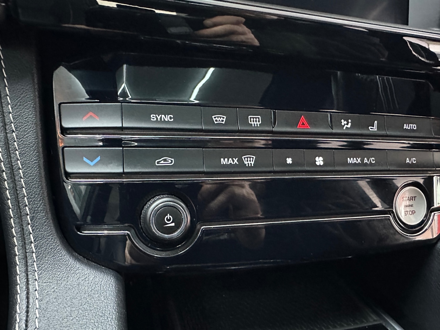 Used Jaguar F-Pace 2018 for sale - 77326252: Photo 54