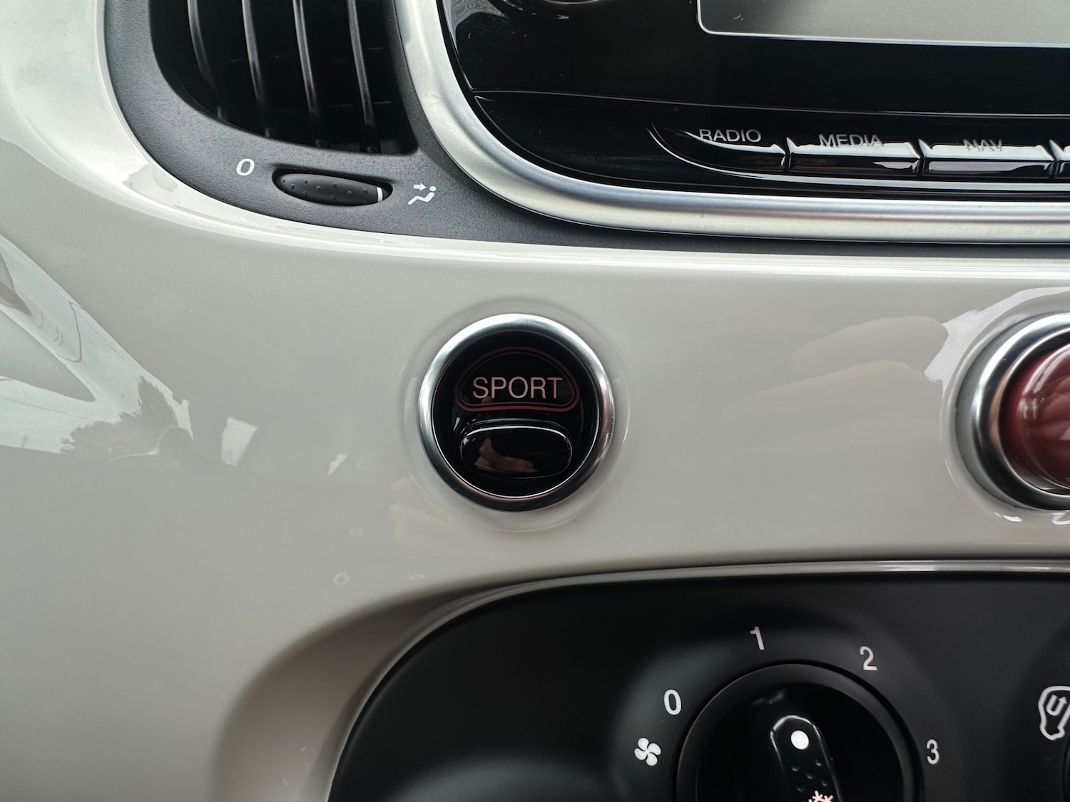 Used Abarth 595 2018 for sale - 76171988: Photo 48