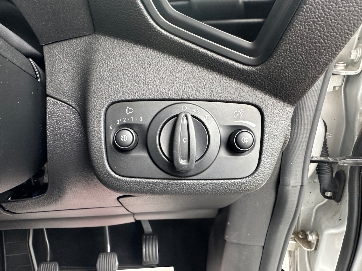 Used Ford C-Max 2016 for sale - 76413920: Photo 34