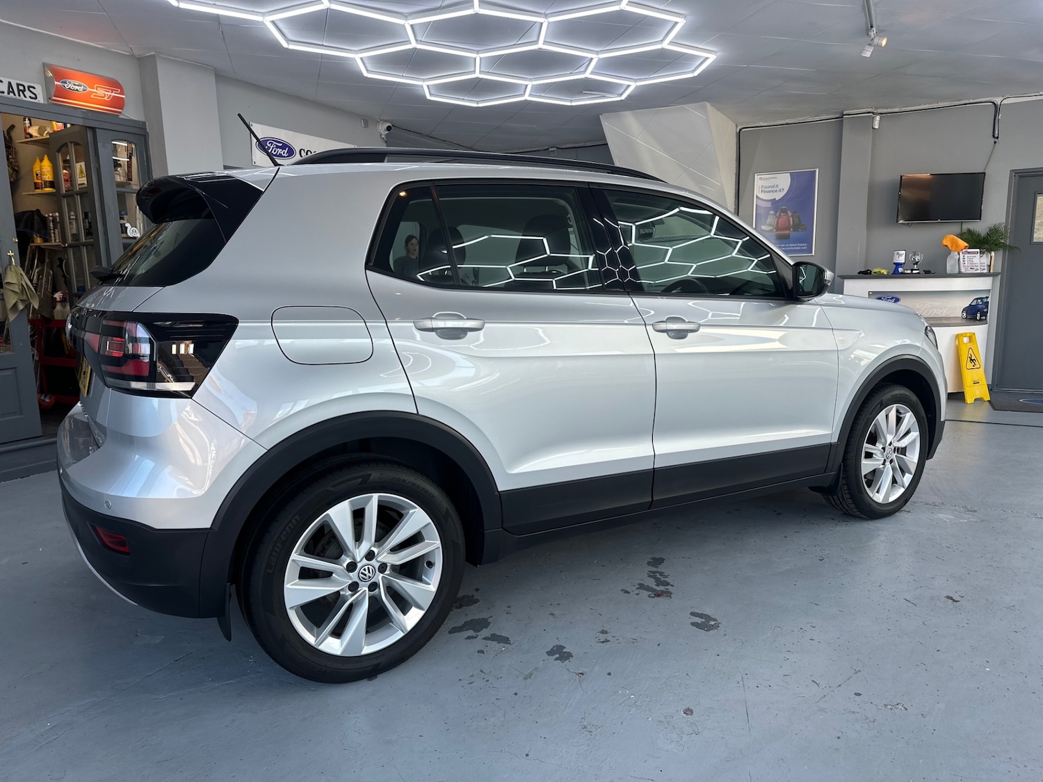 Used Volkswagen T-Cross 2019 for sale - 78091065: Photo 5