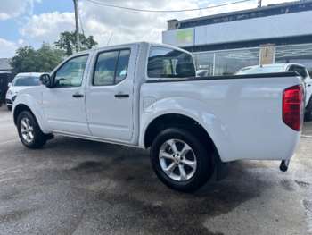 Used Nissan Navara 2014 for sale - 75346248: Photo